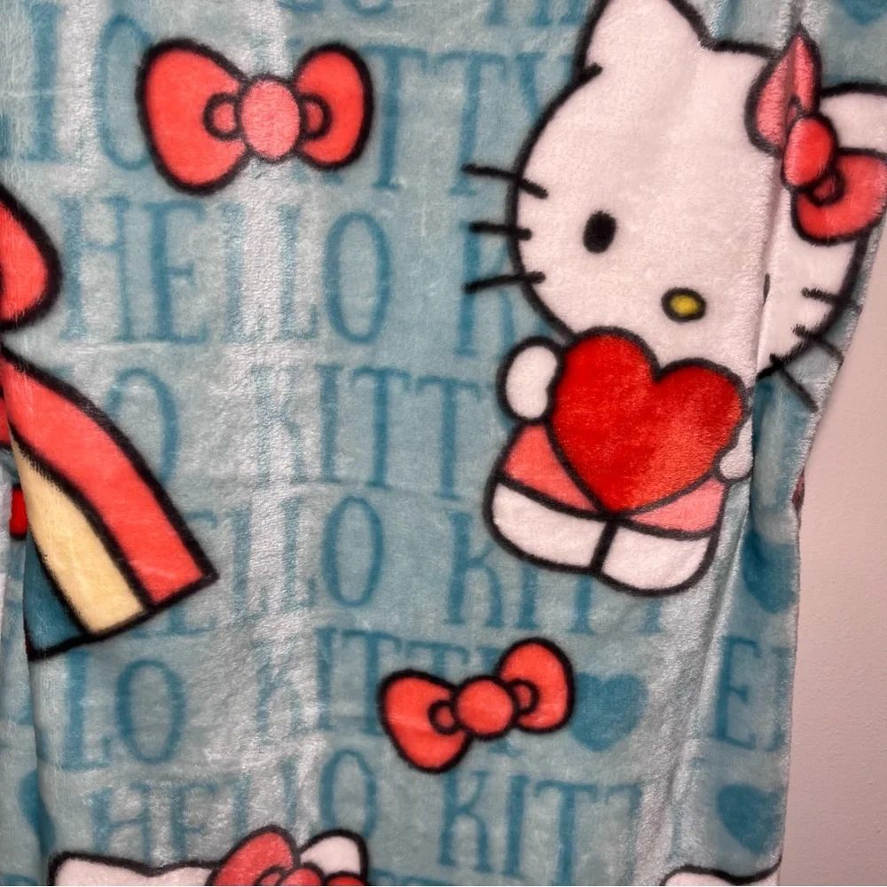 Sanrio Hello Kitty Sweet Rainbow Love Blanket